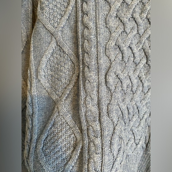 Guess Large Shea Ribbed Mock-Neck Women’s Sweater - Picture 4 of 9